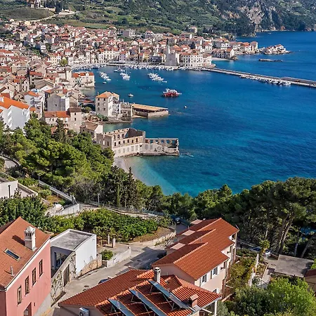 Mare Apartman Komiža