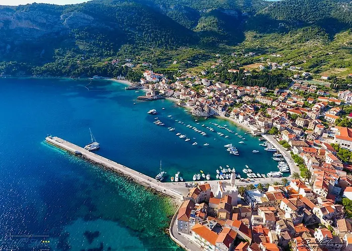 Mare * Komiža
